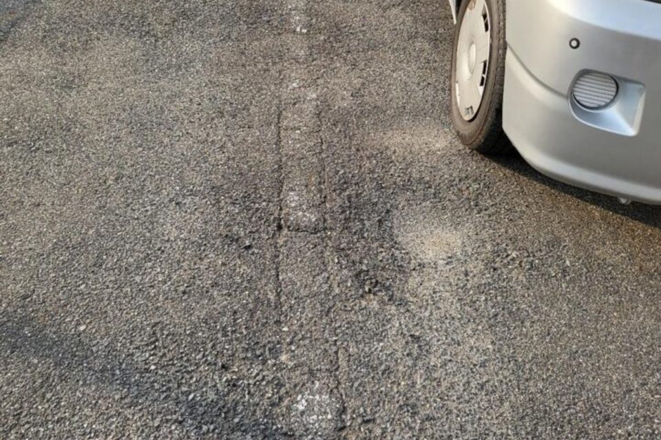 岡山市北区　駐車場文字塗装工事の画像