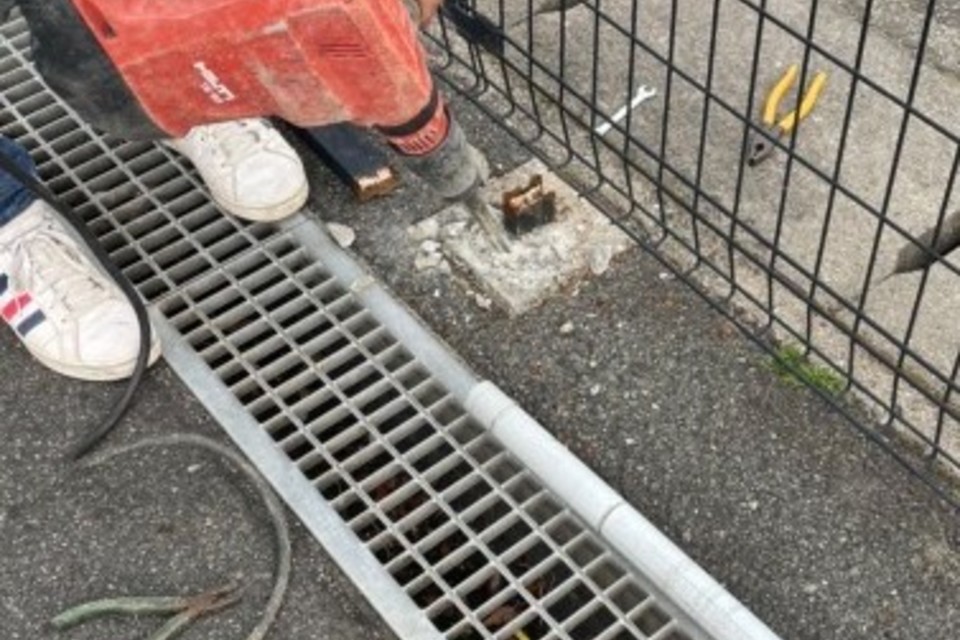 倉敷市児島　店舗Ｍ様　フェンス修繕工事の画像