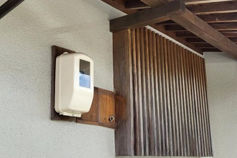 倉敷市安江　Ｔ様邸　玄関木部塗装工事の画像