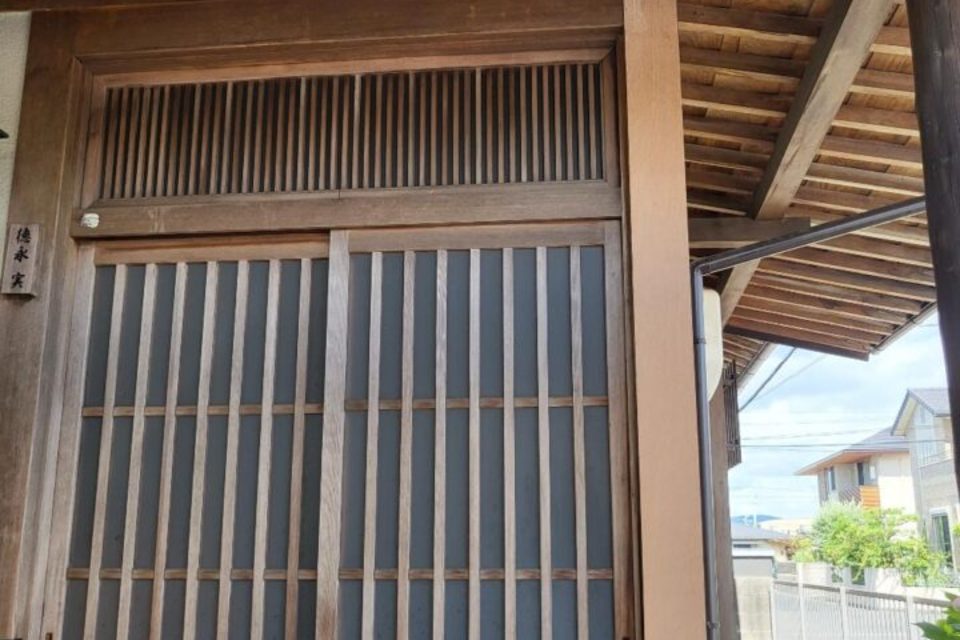 倉敷市安江　Ｔ様邸　玄関木部塗装工事の画像