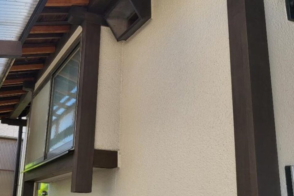 倉敷市安江　Ｔ様邸　玄関木部塗装工事の画像