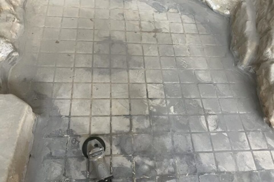 山口県萩市　ホテルＨ様　大浴場防水・室内塗装工事の画像