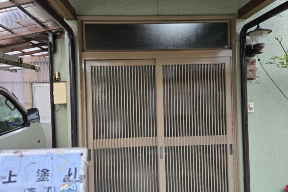 倉敷市西阿知町　T様　玄関扉塗装工事の画像