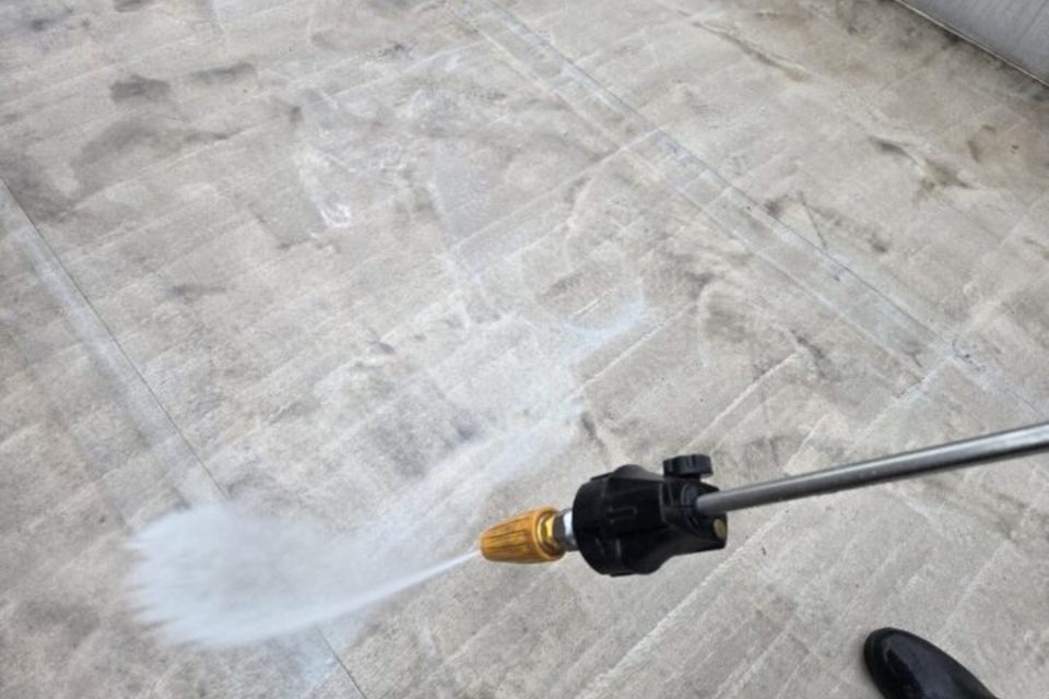 倉敷市中畝　アパートM様　屋根塗装・屋上防水工事の画像