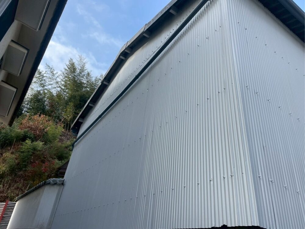 笠岡市　F様邸　車庫塗装工事の画像