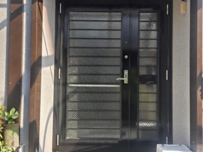 玄関ドア塗装工事